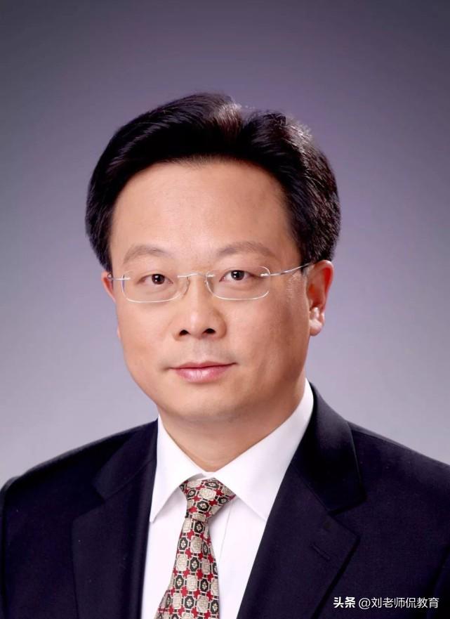 清华大学校领导(清华大学迎来新任校长)