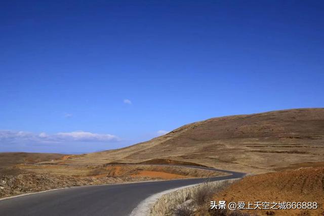 九月份的昭通大山包景观，云南的可可西里