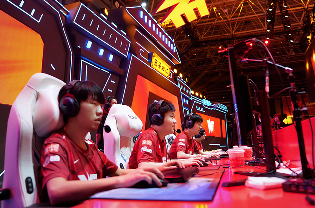 we创造历史最差成绩?首次锁定常规赛第一,比15年还要差劲