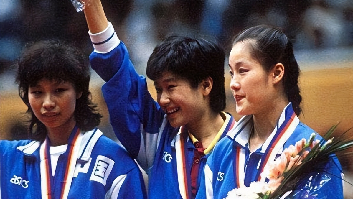 邓亚萍的资料(何智丽) - 青木春