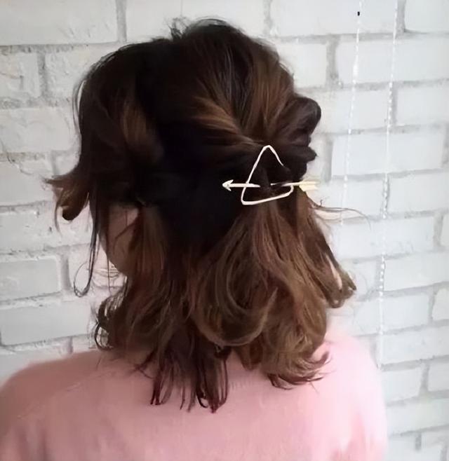 短发发型扎法图解(短发发型扎法100图)