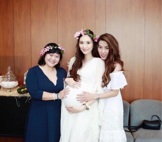 吴佩慈纪晓波(44岁吴佩慈近照)