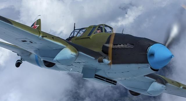 飞行的坦克!苏联红军伊尔-2攻击机,令德军胆寒的空中杀手