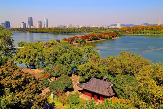 玄武湖:古名桑泊,被誉为"金陵明珠",江南三大名湖之一