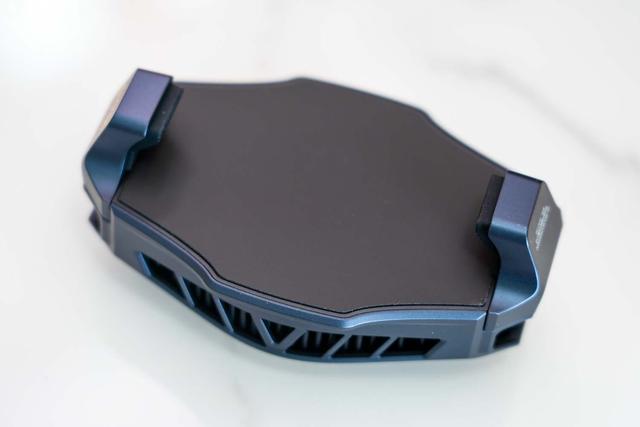 iqoo散热器怎么连接手机(iqoo手机如何连接散热器)