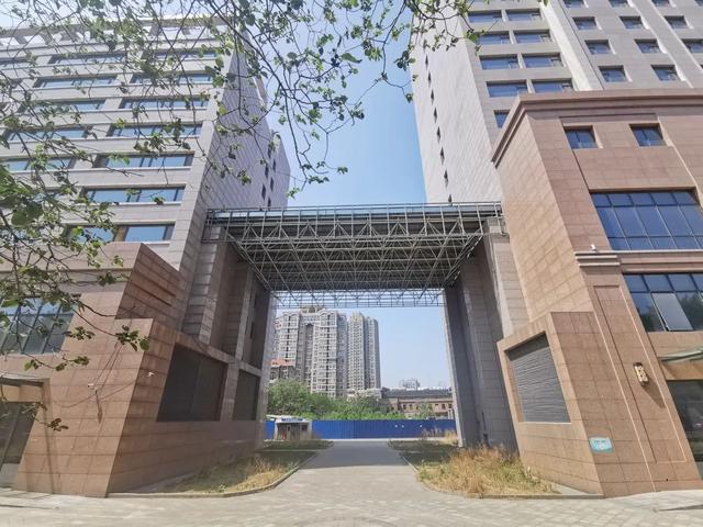 新世界阳光花园，新世界阳光花园房价（厦门繁华路口的8万㎡大楼）