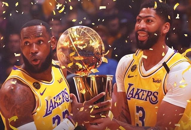 詹姆斯几个总冠军(詹姆斯四个总冠军分别在哪)