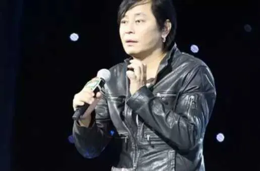 娱乐圈套路有多深？赵丽颖郭德纲从不乱喝水，王杰因喝水毁了一生