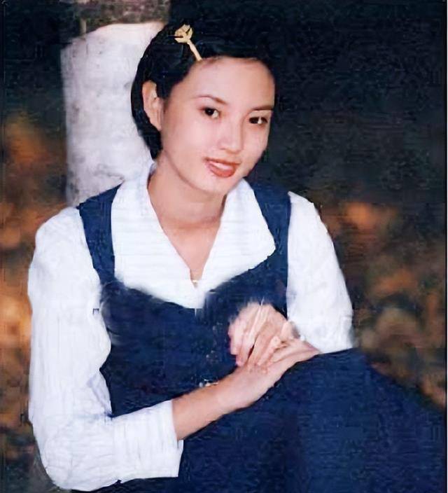 紫凝个人资料及简历(至今未婚的10位央视女主持人) - 散下步