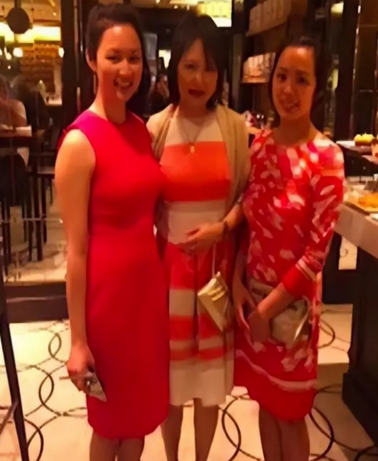 上海市第三女子中学(演员殷亭如)