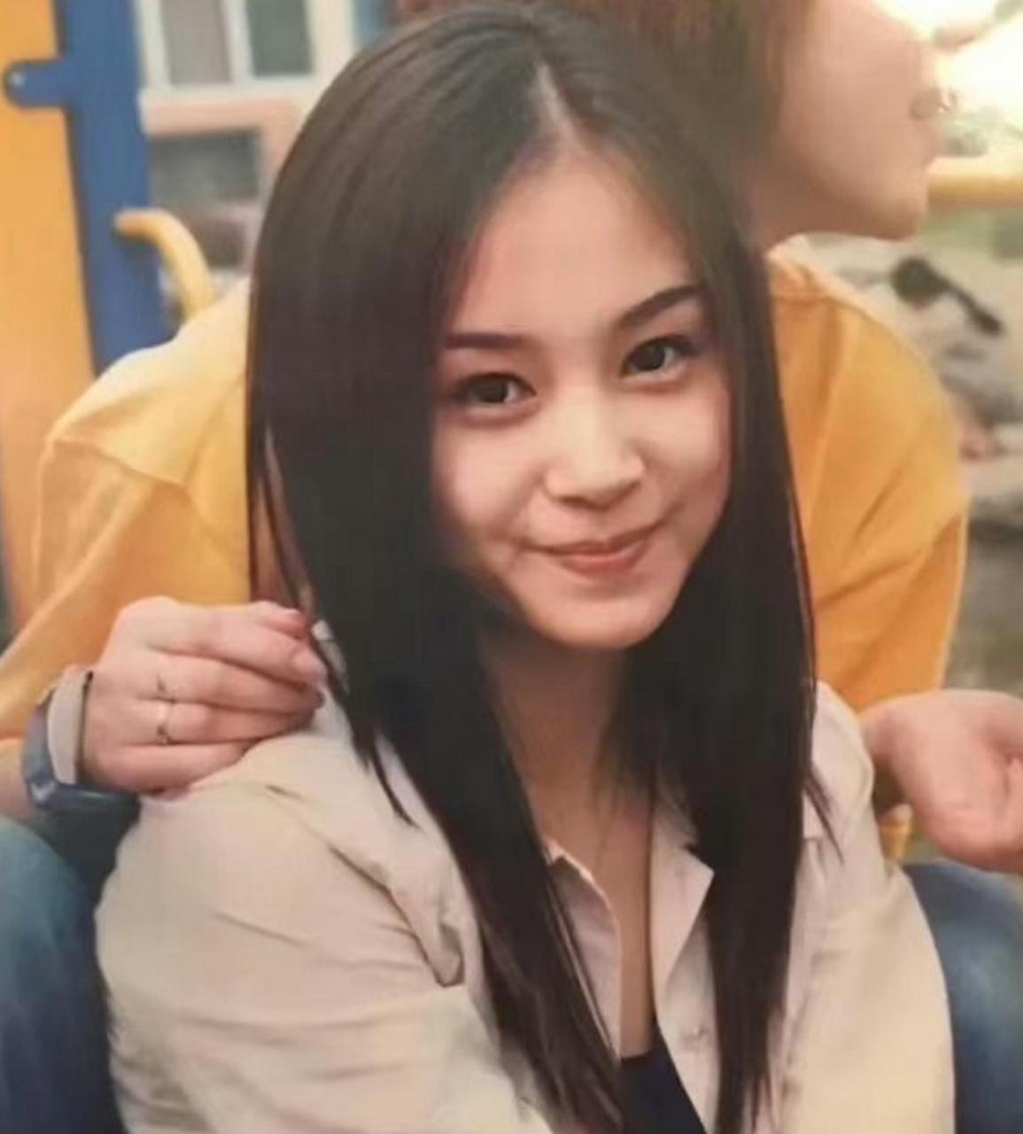 王子文的儿子到底是谁的（儿子生父曝光身份不一般）