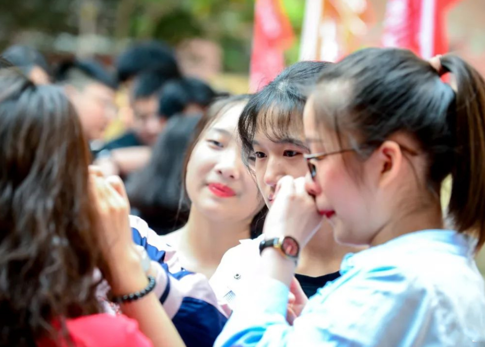 上海华文外国语学院（什么是野鸡大学）