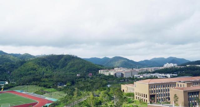 北京師範大學珠海分校怎麼樣(北京師範大學珠海分校錄取分數線)