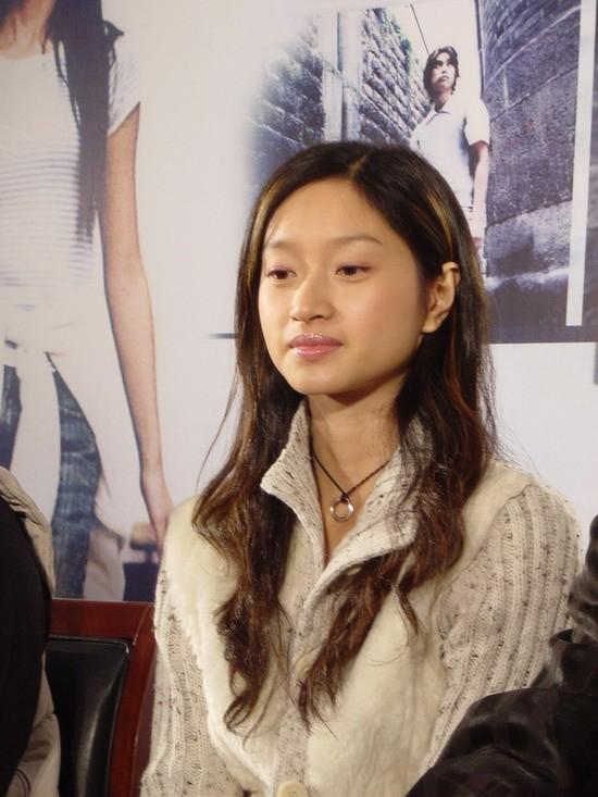 沈佳妮的个人资料简介(详细解读沈佳妮个人成长史)