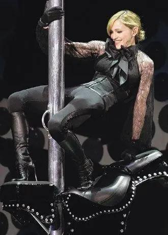 达内尔(64岁麦当娜照片曝光) - 青木春