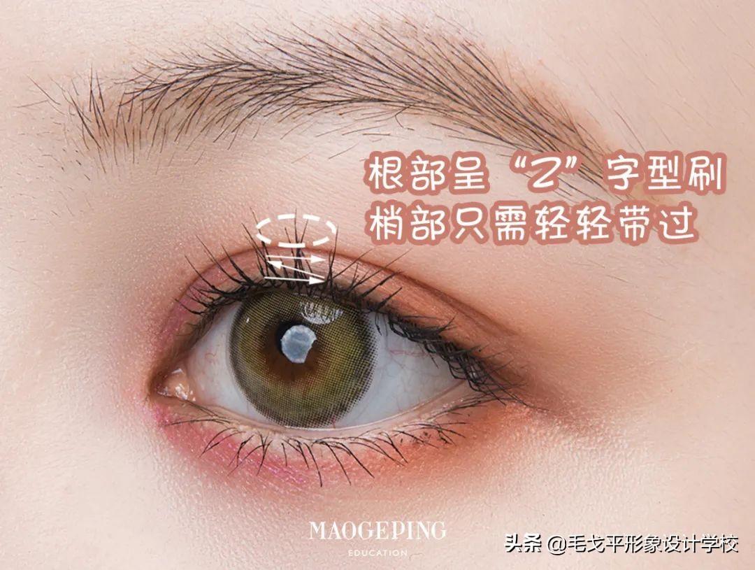怎样让眼睛自然变大（让眼睛变大的按摩手法）