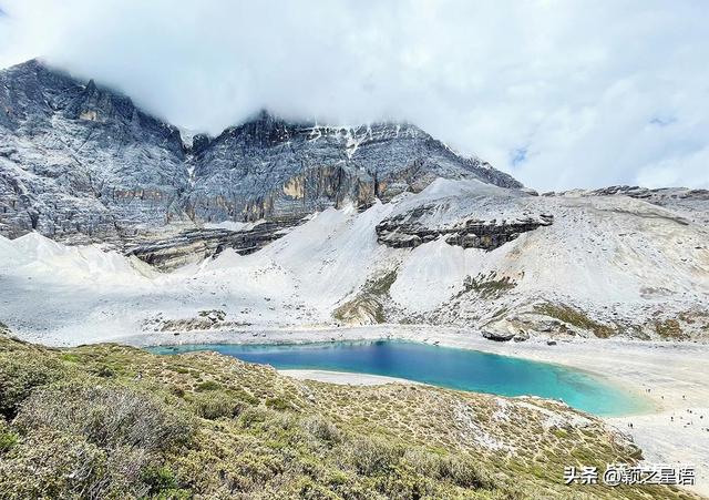 稻城亚丁高原机场，全球海拔最高的机场在四川