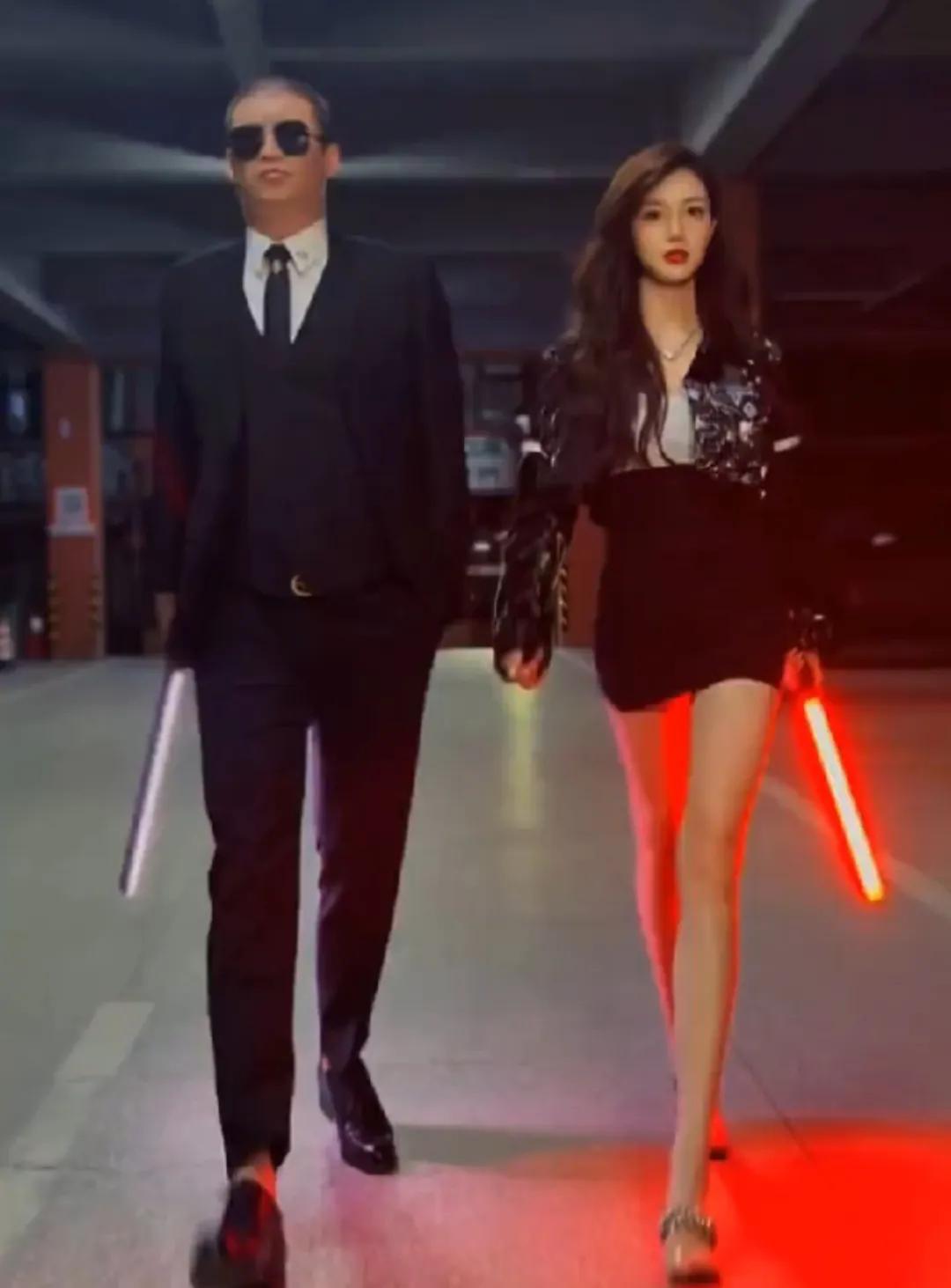 快手拍段子的网红，网红二驴：一头打不死的骡子