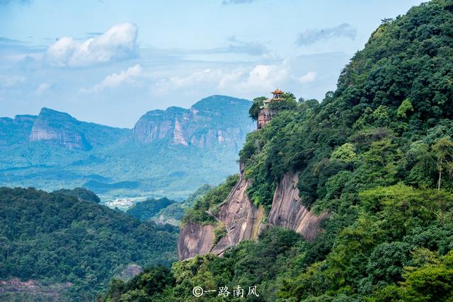 介绍一下韶关丹霞山，广东省唯一的世界自然遗产