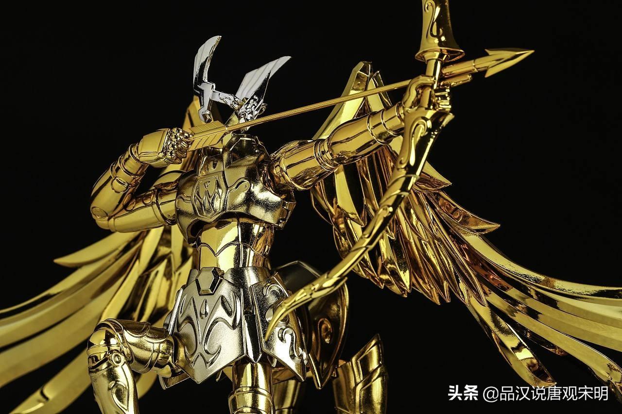 12件金色战神衣拥有者(虎牙悲喜拿到金色战神衣)