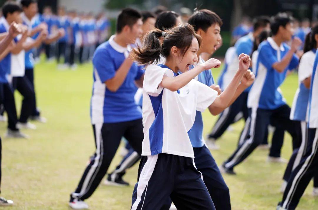 深圳高级中学高中部(英姿飒爽)