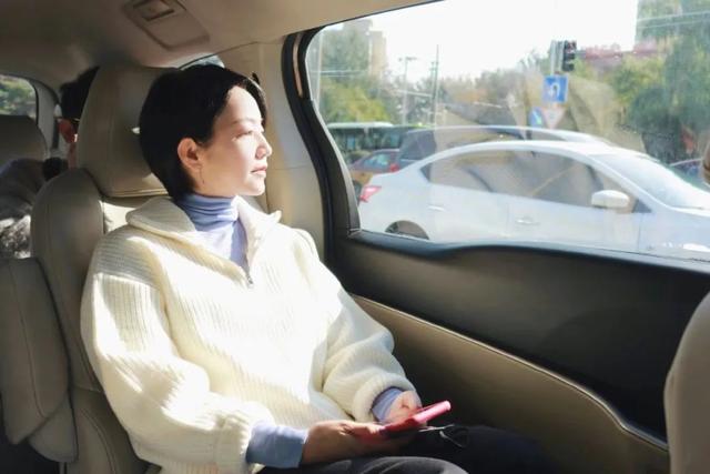 阿雅主持的节目(阿雅老公仁波切为什么是活佛)