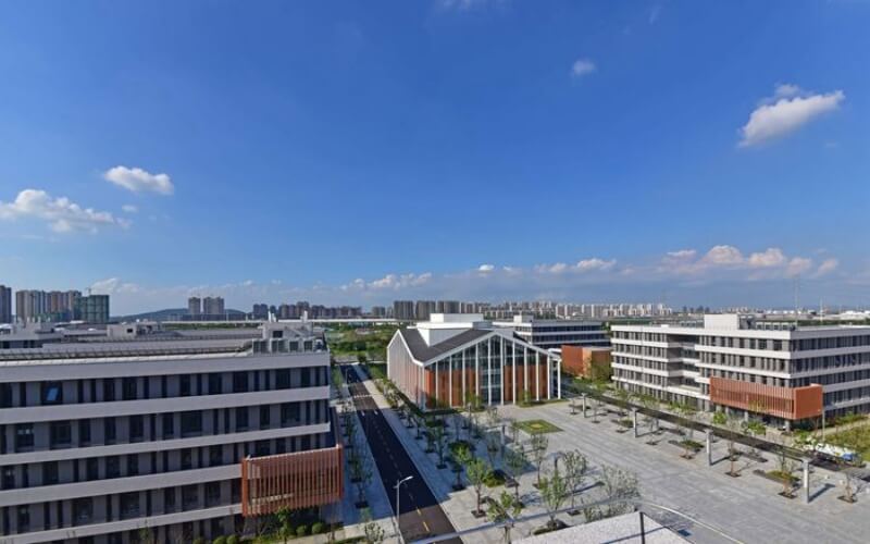 无锡学院:位置最好