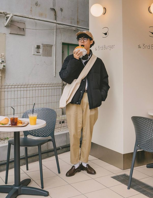 白袜子帅哥(皮鞋配白袜) - 赤虎壹号