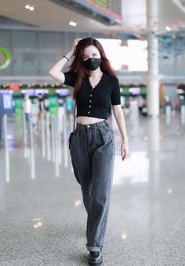 骨架小的女生是不是紧(女生骨架大有哪些特征)