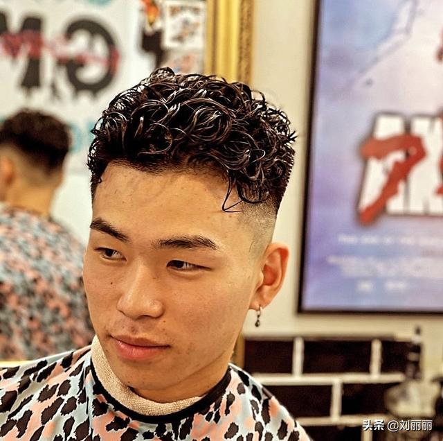 最具人气男士发型100来款,帅气有型很精神,喜欢请收藏