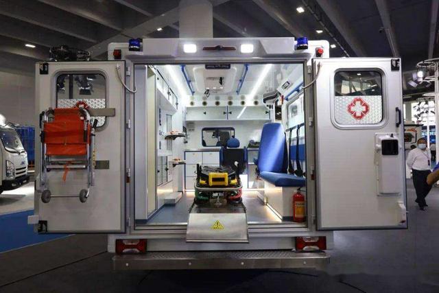 警车,消防车都免费,为什么救护车却要收费?将来能够免费吗?