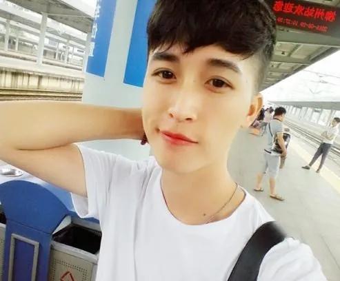 怎样追到暗恋的男生(三种办法搞定自己心仪的男生)