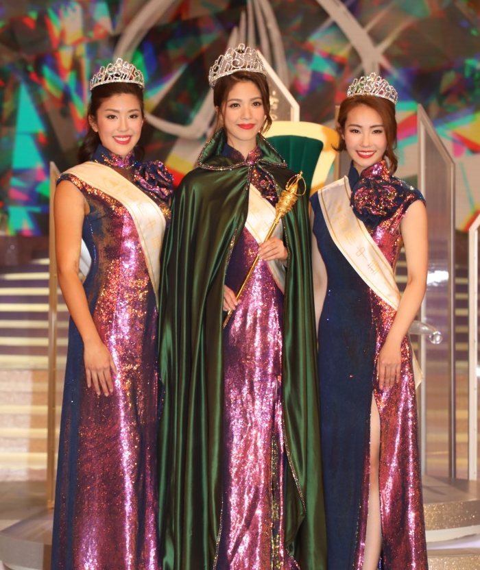 2018年以大热姿态获得当年港姐冠军,翌年再下一城,勇夺"国际中华小姐"