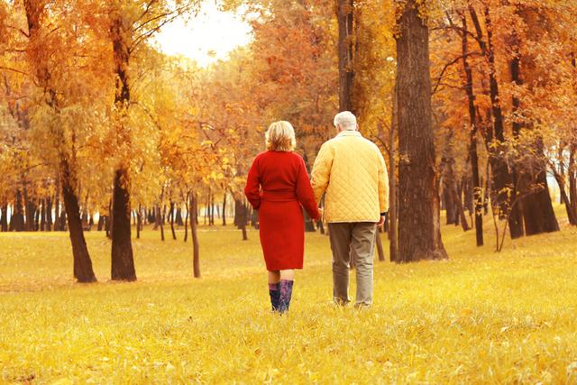 张老师讲述:有头无尾的短暂"黄昏恋",让他选择了独身