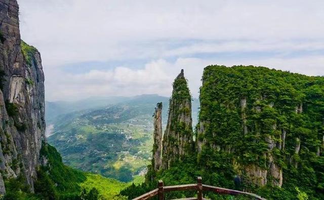 湖北有什么好玩的，湖北旅游必去的景点排名（湖北十大必玩景点，你去过几个）