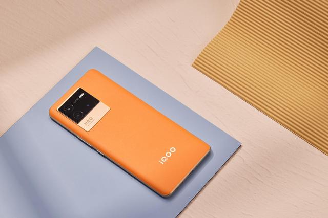 iqoo neo6 评测:独显芯片 pro 加持,畅玩高帧不降频