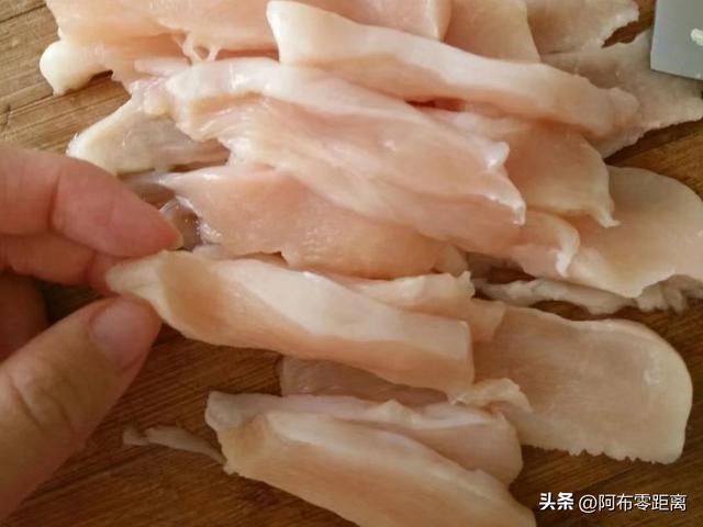 切牛肉的方法，怎么切牛肉（比较常见肉类的切法）