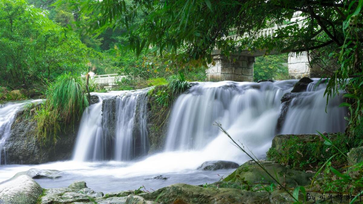 贵阳旅游攻略必玩的景点有哪些（贵阳好玩的地方大盘点）