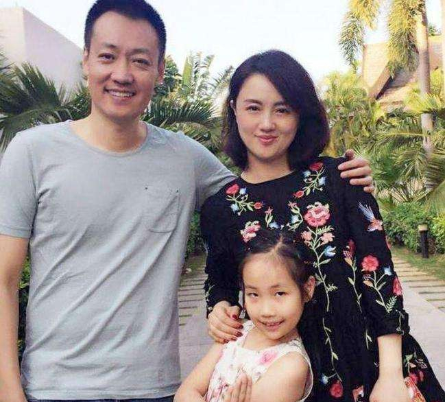 李乃文现任妻子是谁(细说李乃文的婚姻现状)