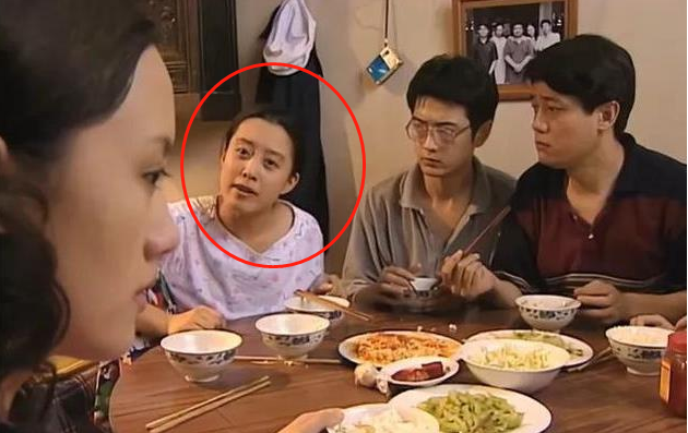 演员王同辉(王同辉妻子管琴照片)