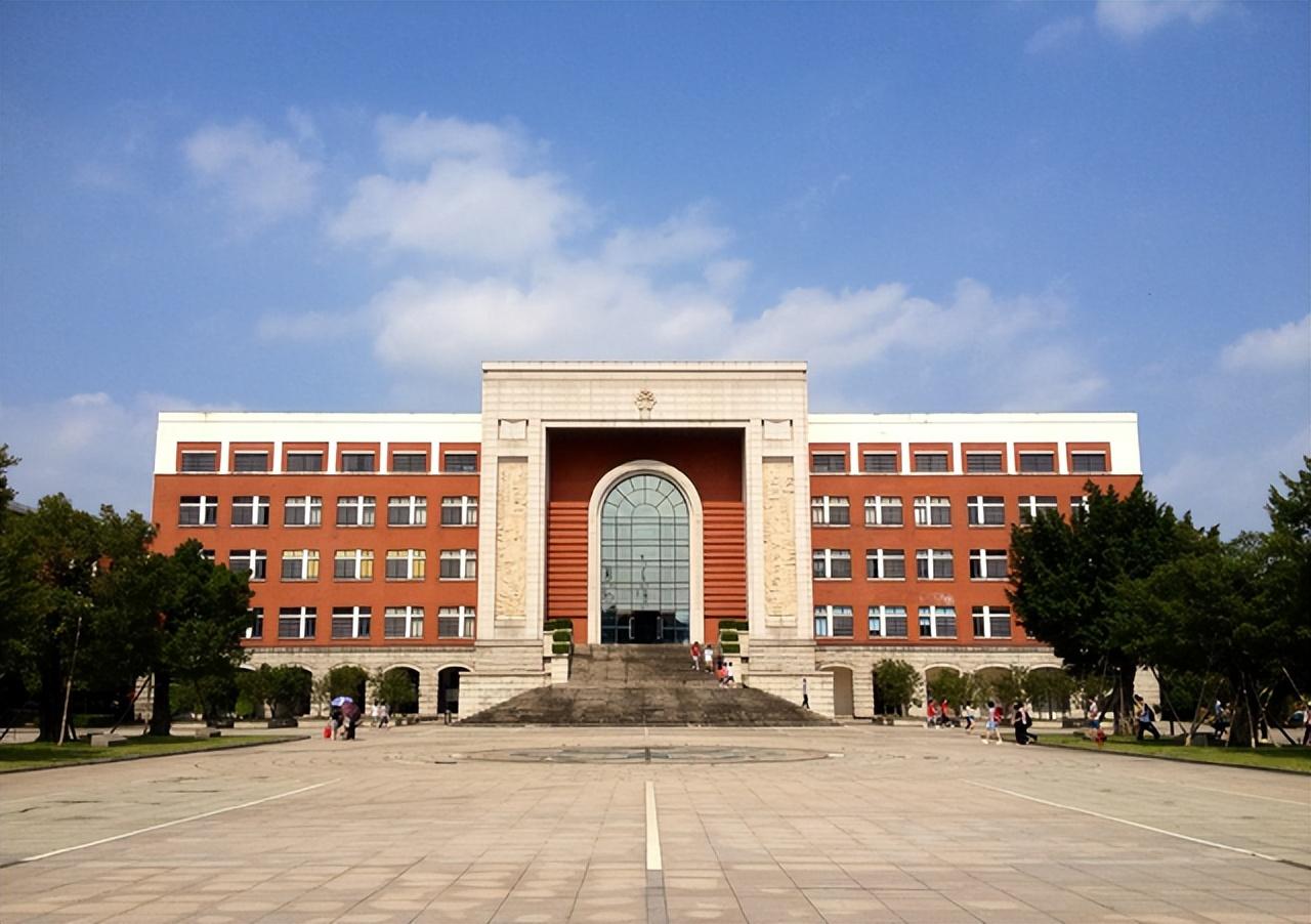 哈尔滨市第三中学(黑龙江这三所中学入选中国中学百强榜)