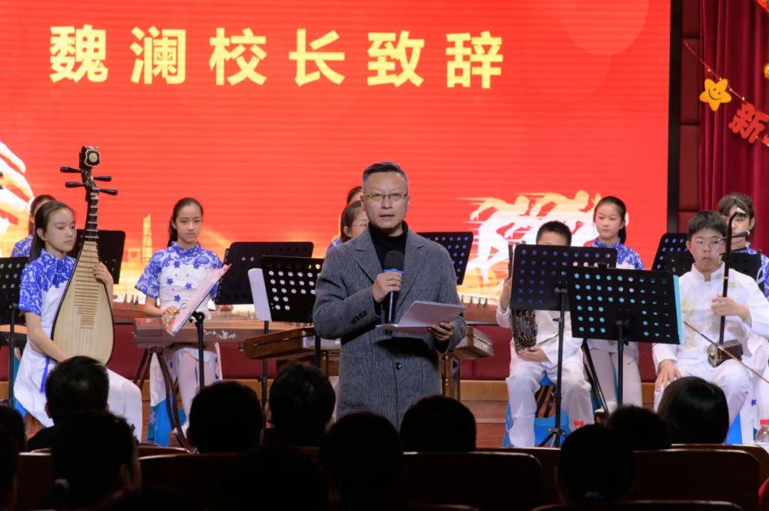 上海建平实验中学枣庄路的新校长——魏澜魏校长,高级教师,原上海市