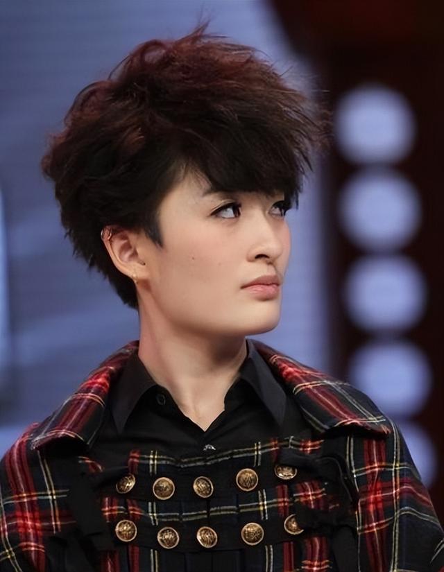 快女曾轶可(2009年超级女声曾轶可)