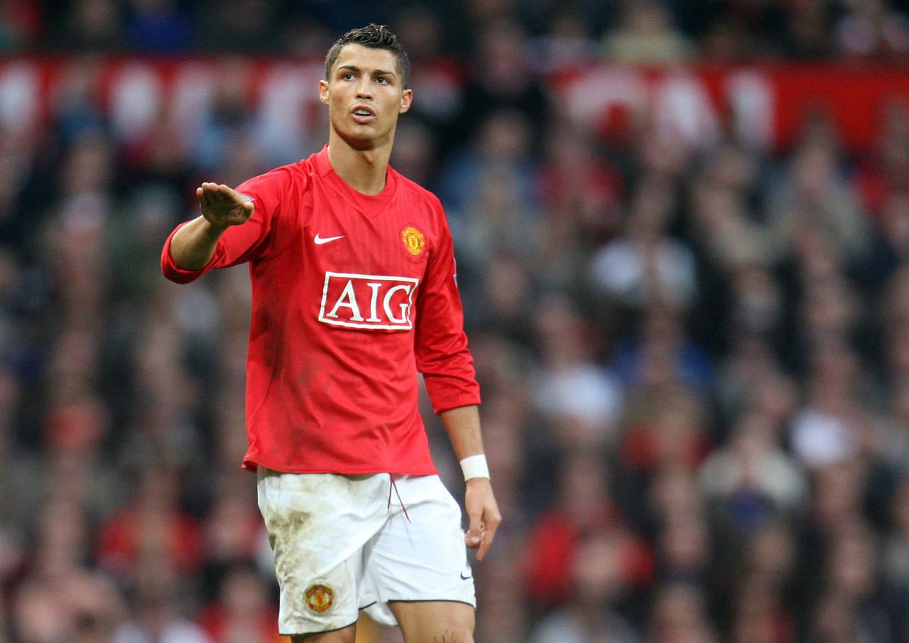 c罗第一个金球奖(c罗多少岁拿到第一个金球奖)