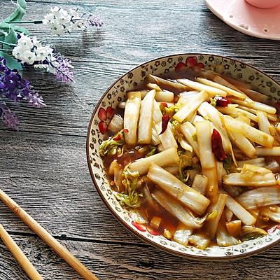 辣炒白菜的做法，炒辣白菜（#我心中的冬日限定#辣炒白菜条）