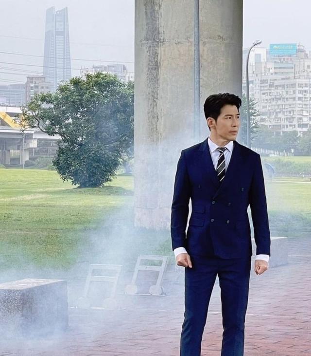 50岁黄少祺是模特儿出道!曝「本土剧名模男团」竟比同门师弟矮