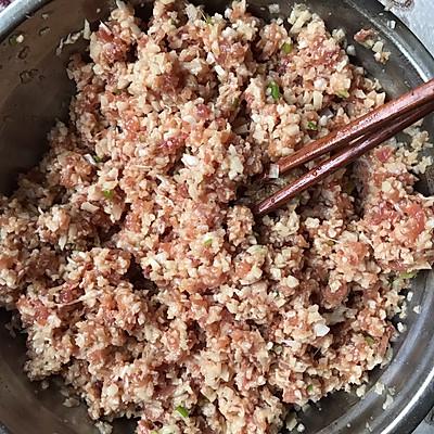 莲藕饺子馅的做法，莲藕饺子馅怎么做好吃（吃一次想十次的下饭菜莲藕肉馅水饺）